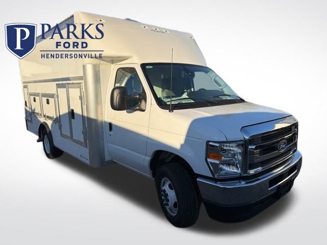 New 1996 Ford E-450 - photo 15