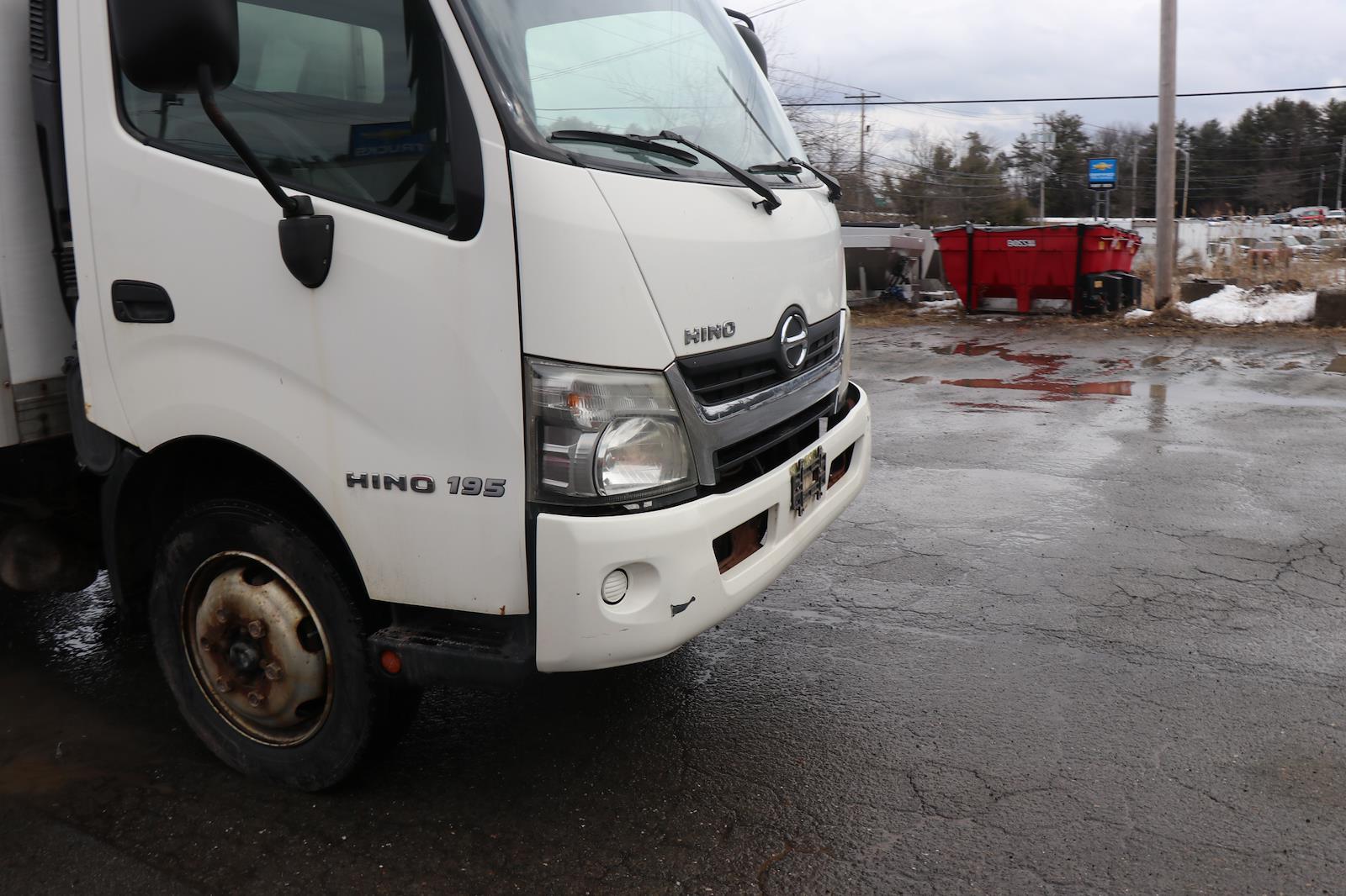 Used 2015 Hino 195 - photo 6