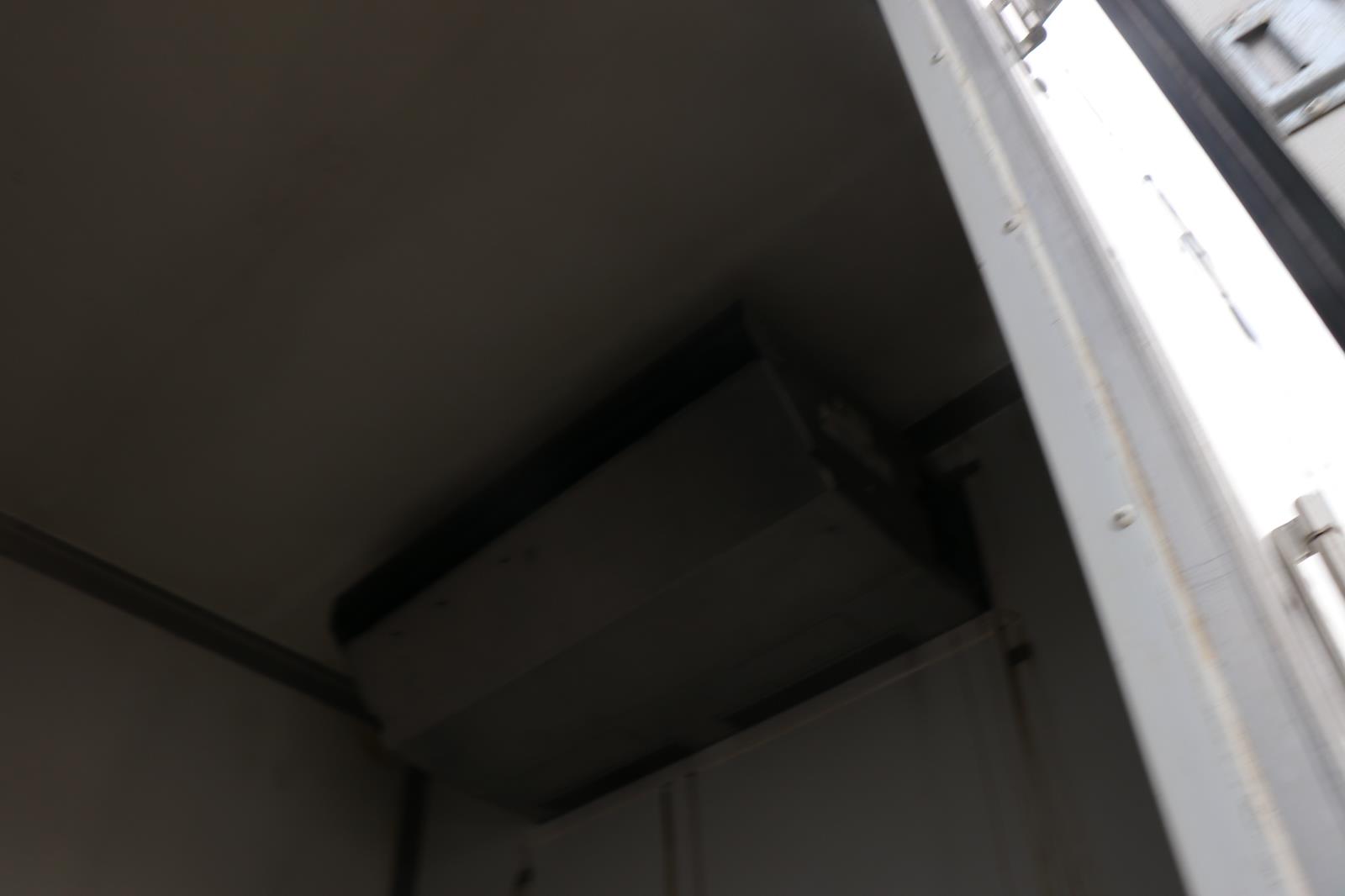 Used 2015 Hino 195 - photo 8