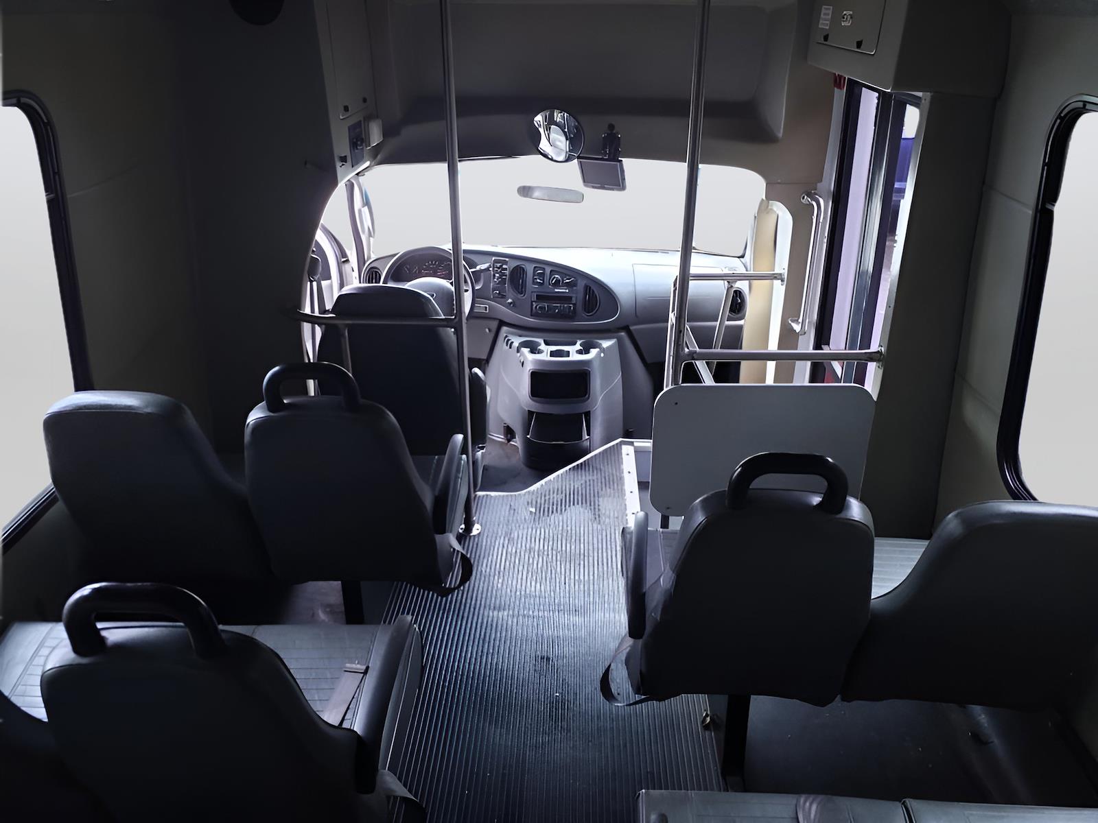 New 2004 Ford E-350 - photo 22