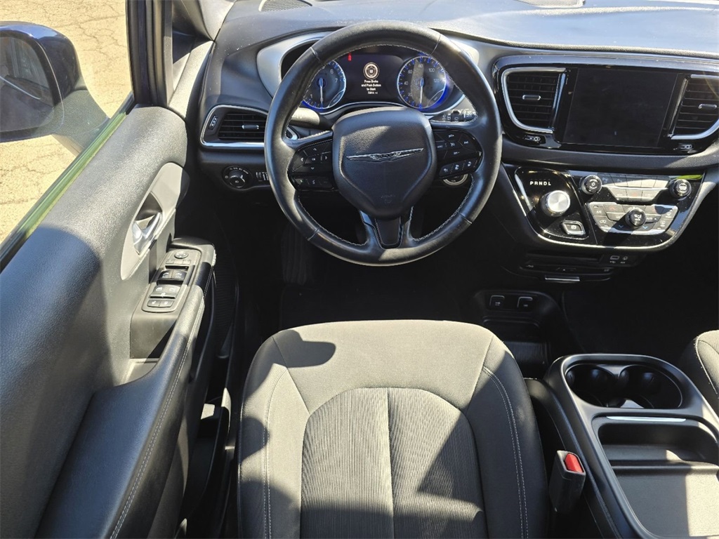 Used 2019 Chrysler Pacifica - photo 17