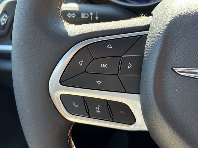 Used 2023 Chrysler Pacifica - photo 19