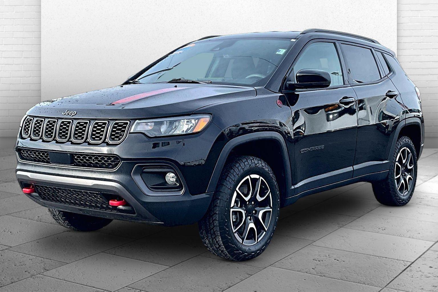 Used 2024 Jeep Compass - photo 8