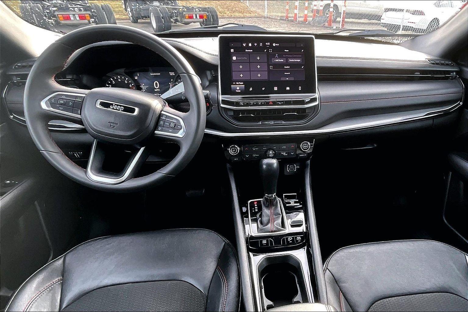 Used 2024 Jeep Compass - photo 11