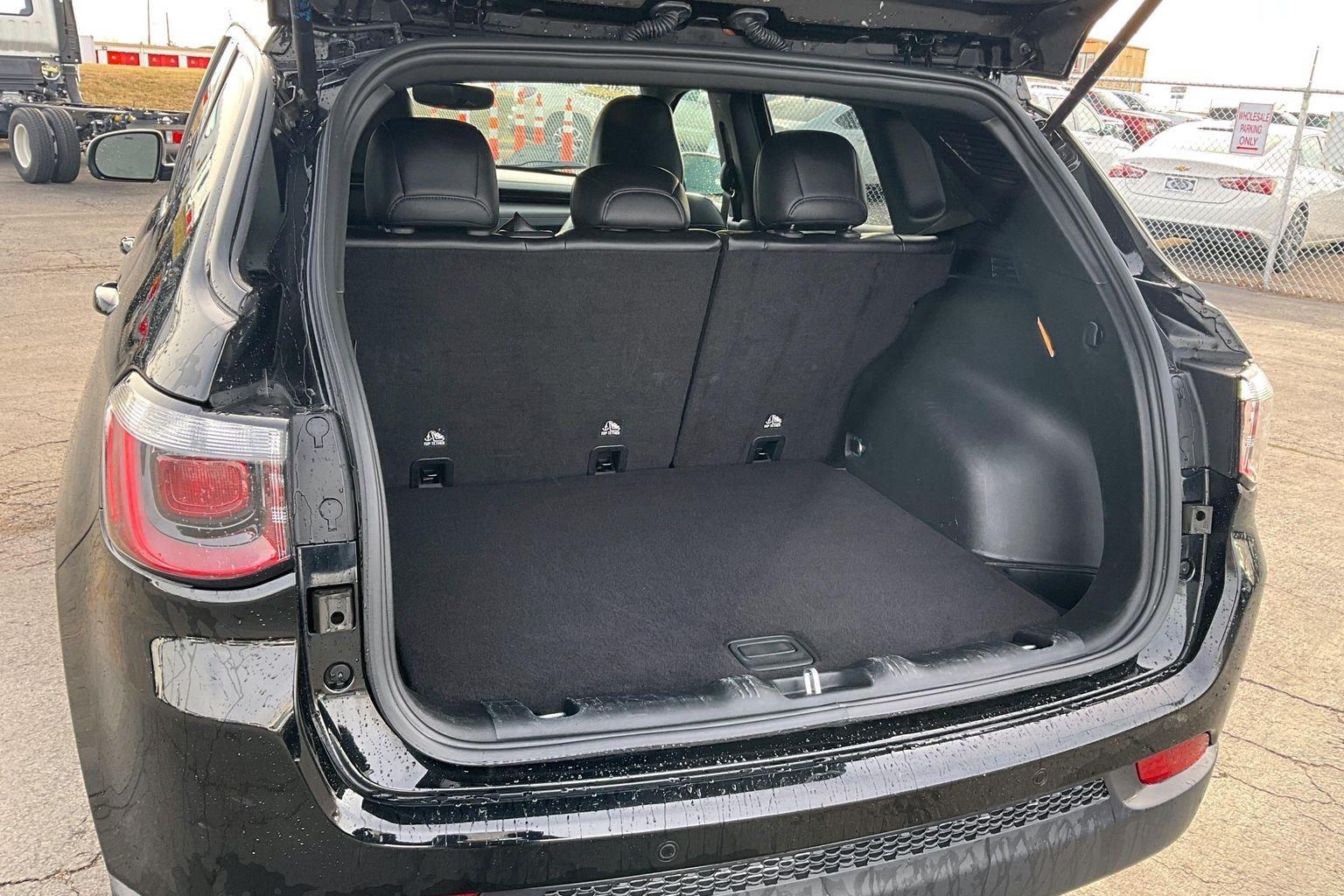 Used 2024 Jeep Compass - photo 32