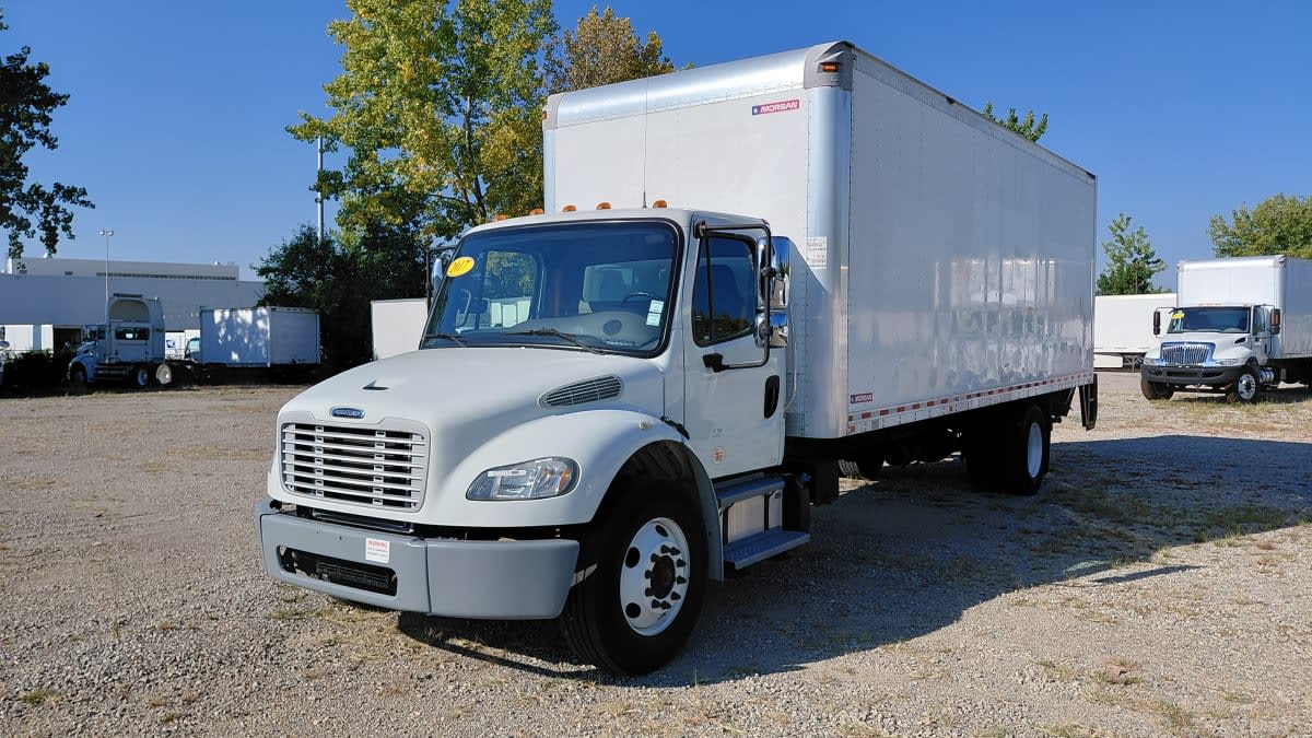 Used 2017 Freightliner M2 106 - photo 1