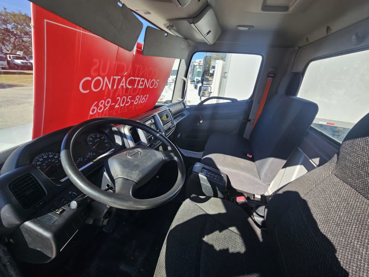 Used 2016 Hino 338 - photo 9
