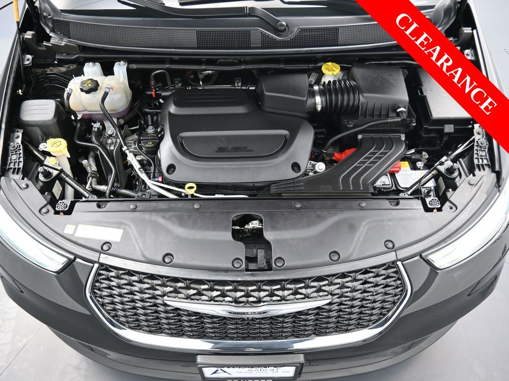 Used 2024 Chrysler Pacifica - photo 51