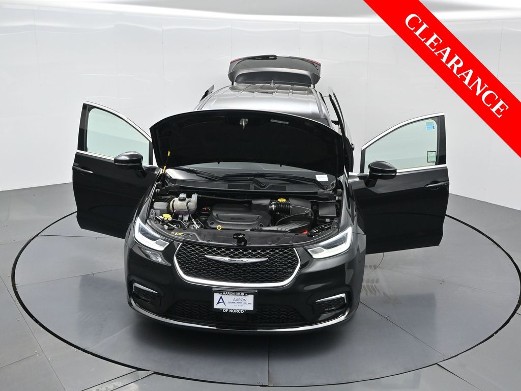Used 2024 Chrysler Pacifica - photo 16
