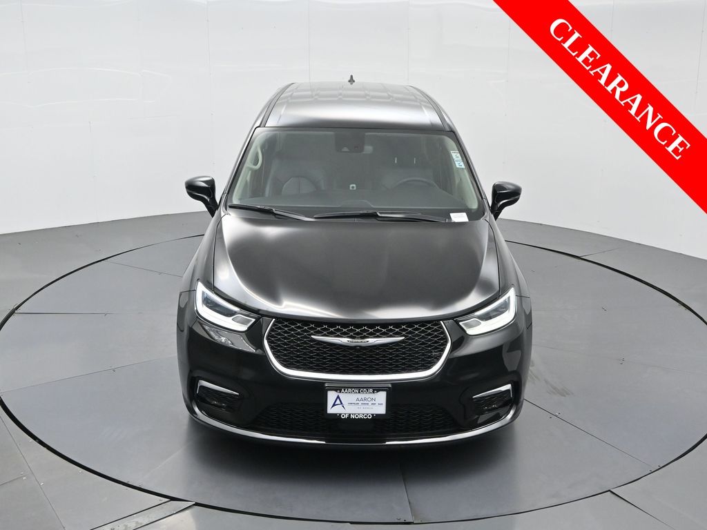 Used 2024 Chrysler Pacifica - photo 34