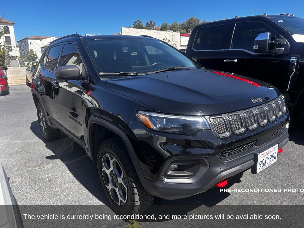 Used 2022 Jeep Compass - photo 5