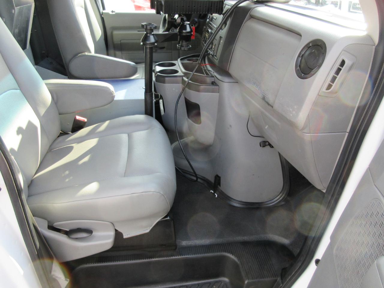 Used 2012 Ford E-350 - photo 13