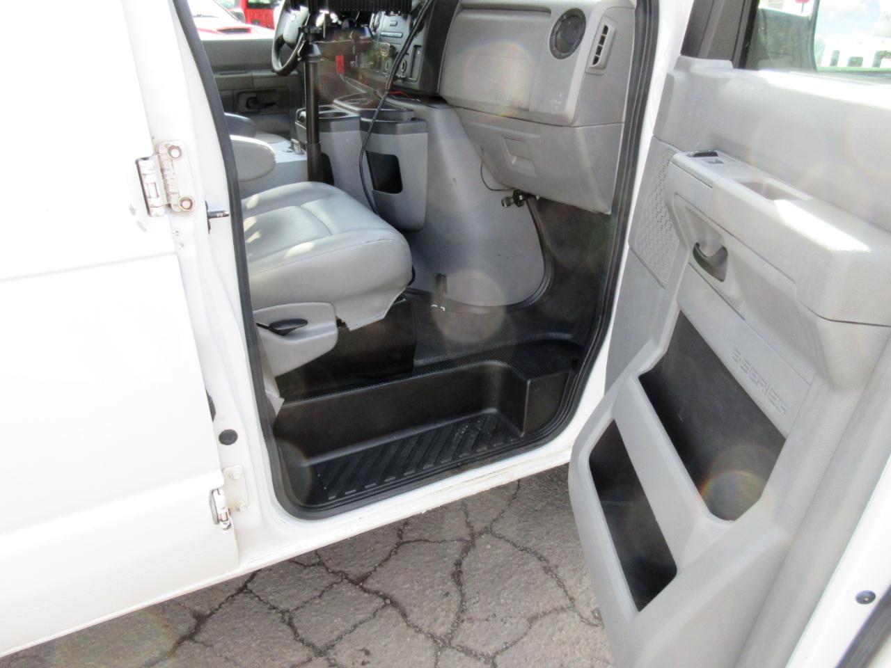Used 2012 Ford E-350 - photo 14