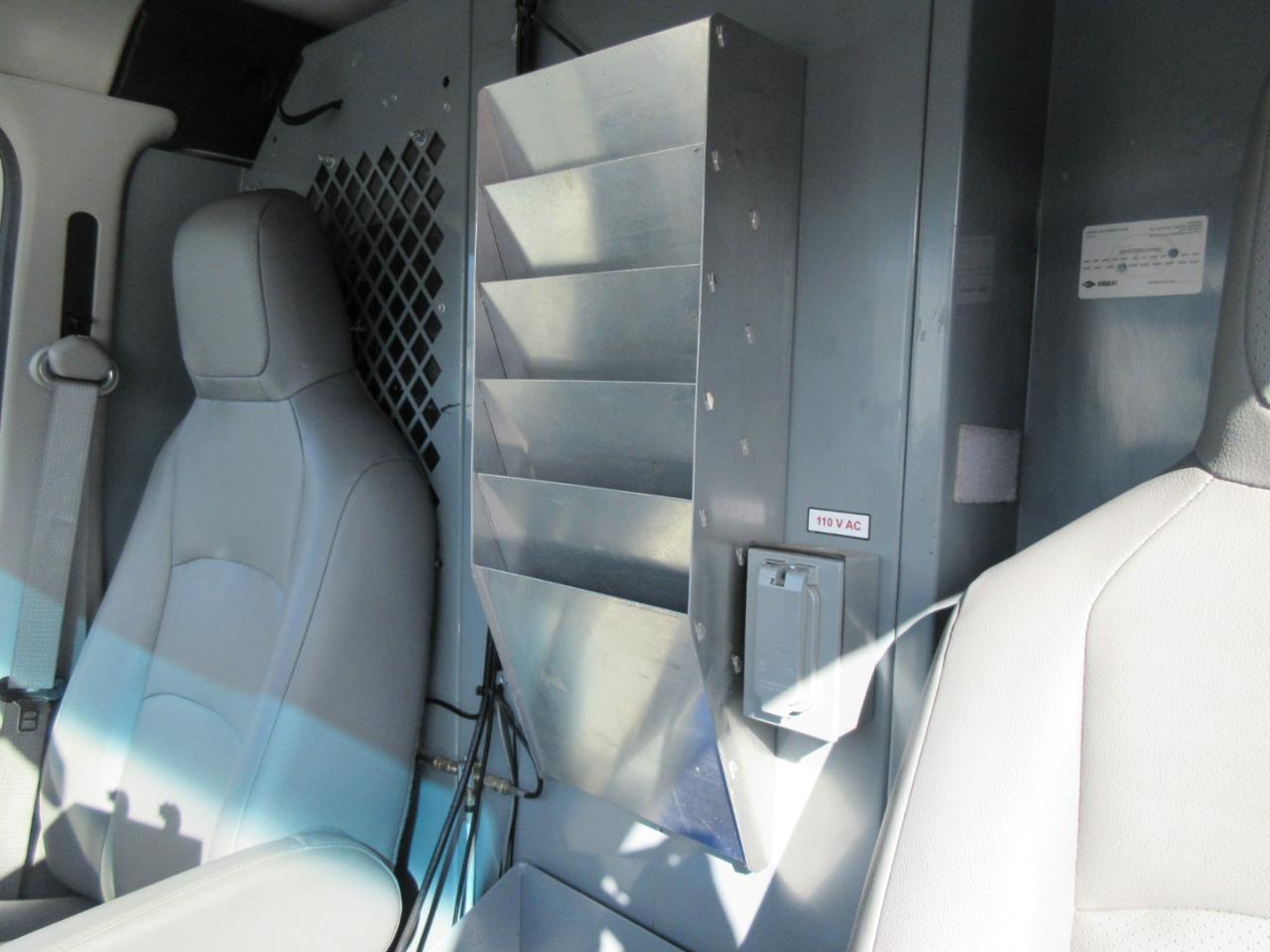 Used 2012 Ford E-350 - photo 16