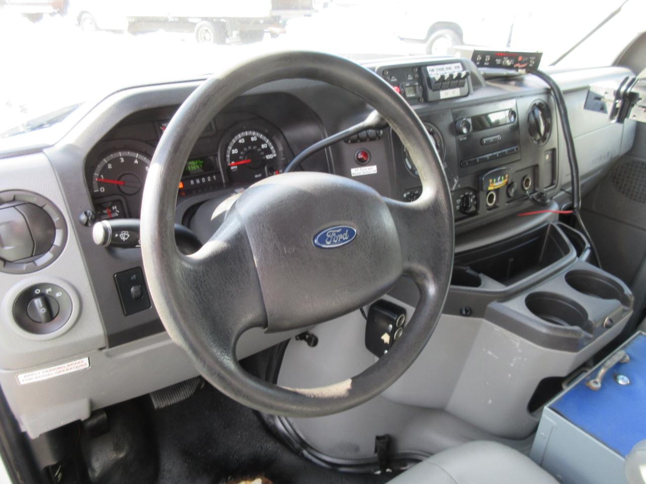 Used 2012 Ford E-350 - photo 17