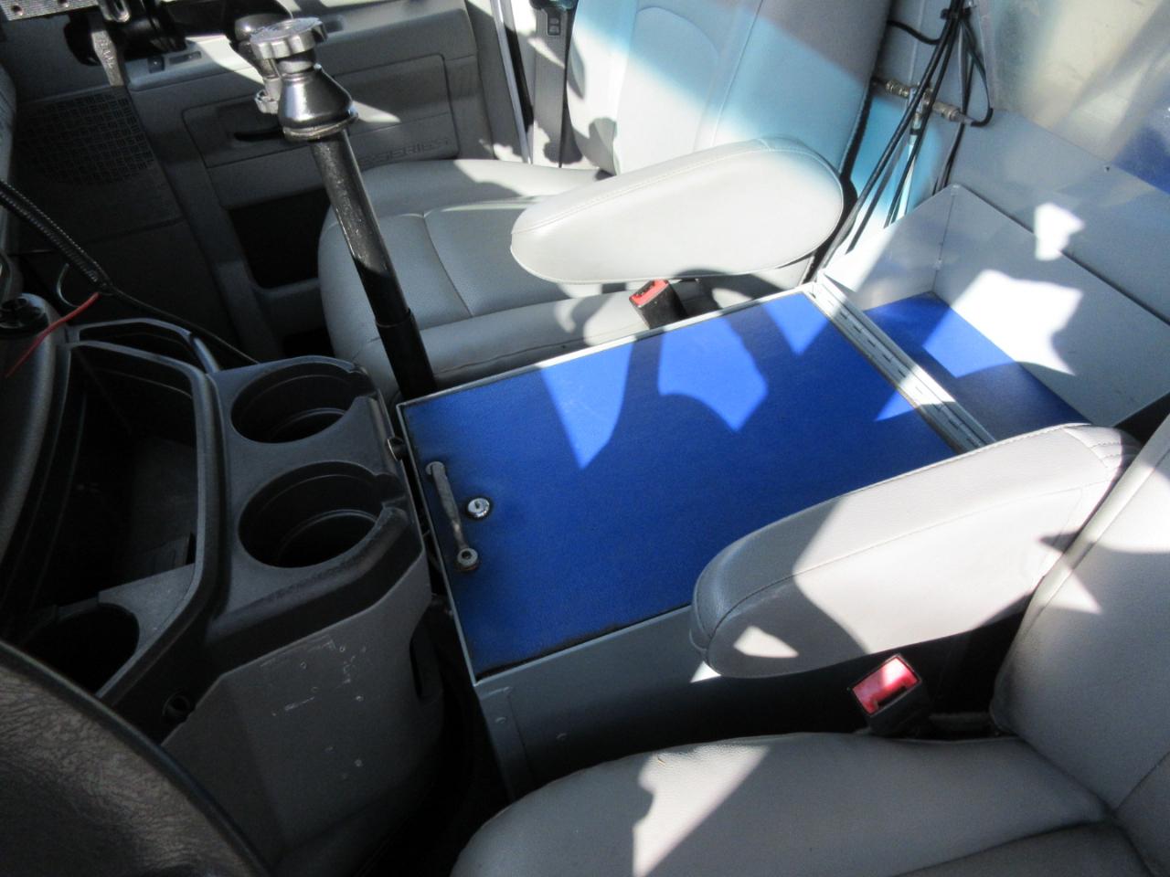 Used 2012 Ford E-350 - photo 24
