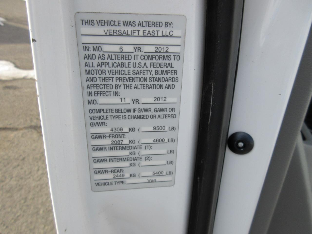 Used 2012 Ford E-350 - photo 28