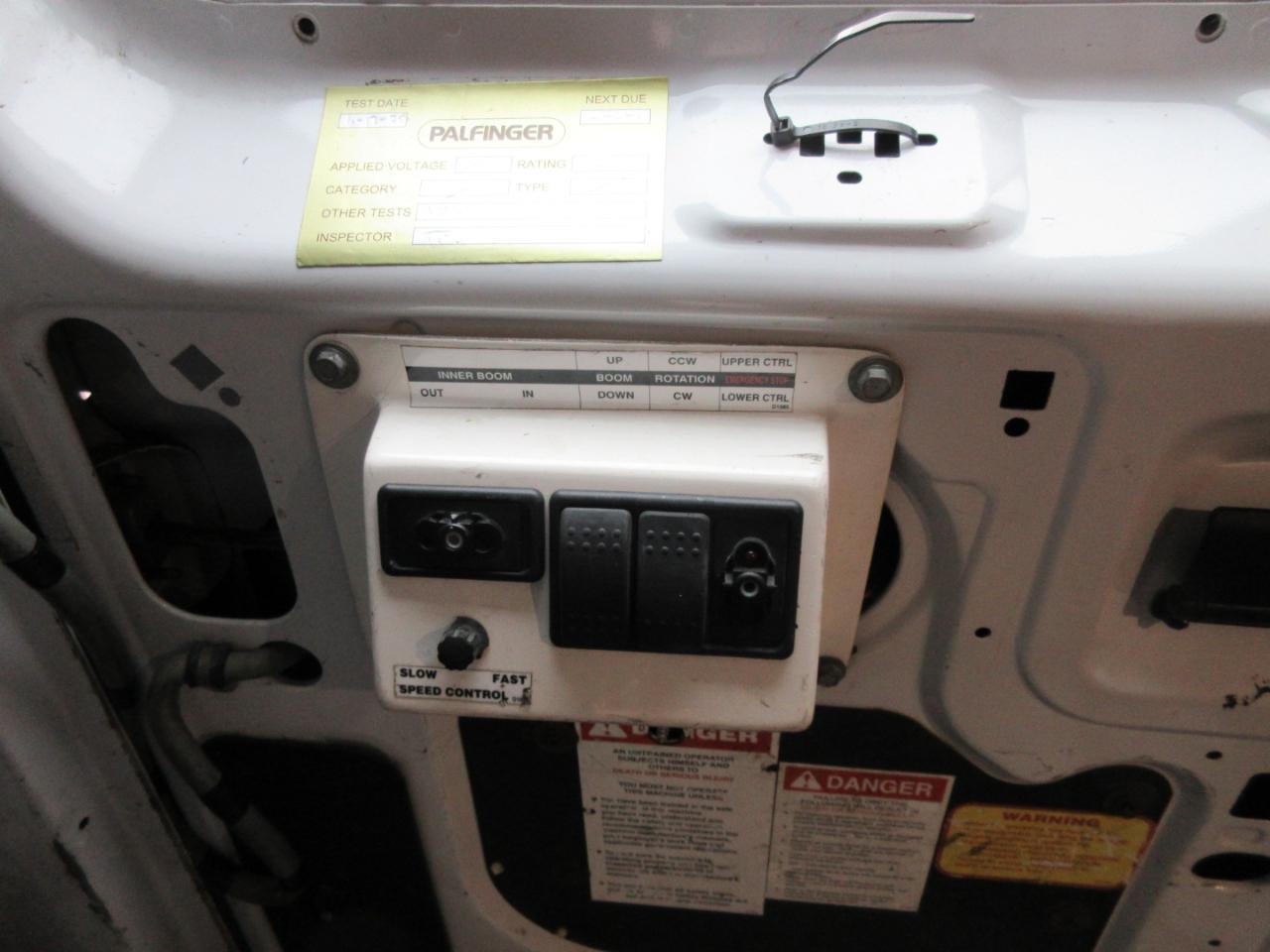 Used 2007 Ford E-350 - photo 13