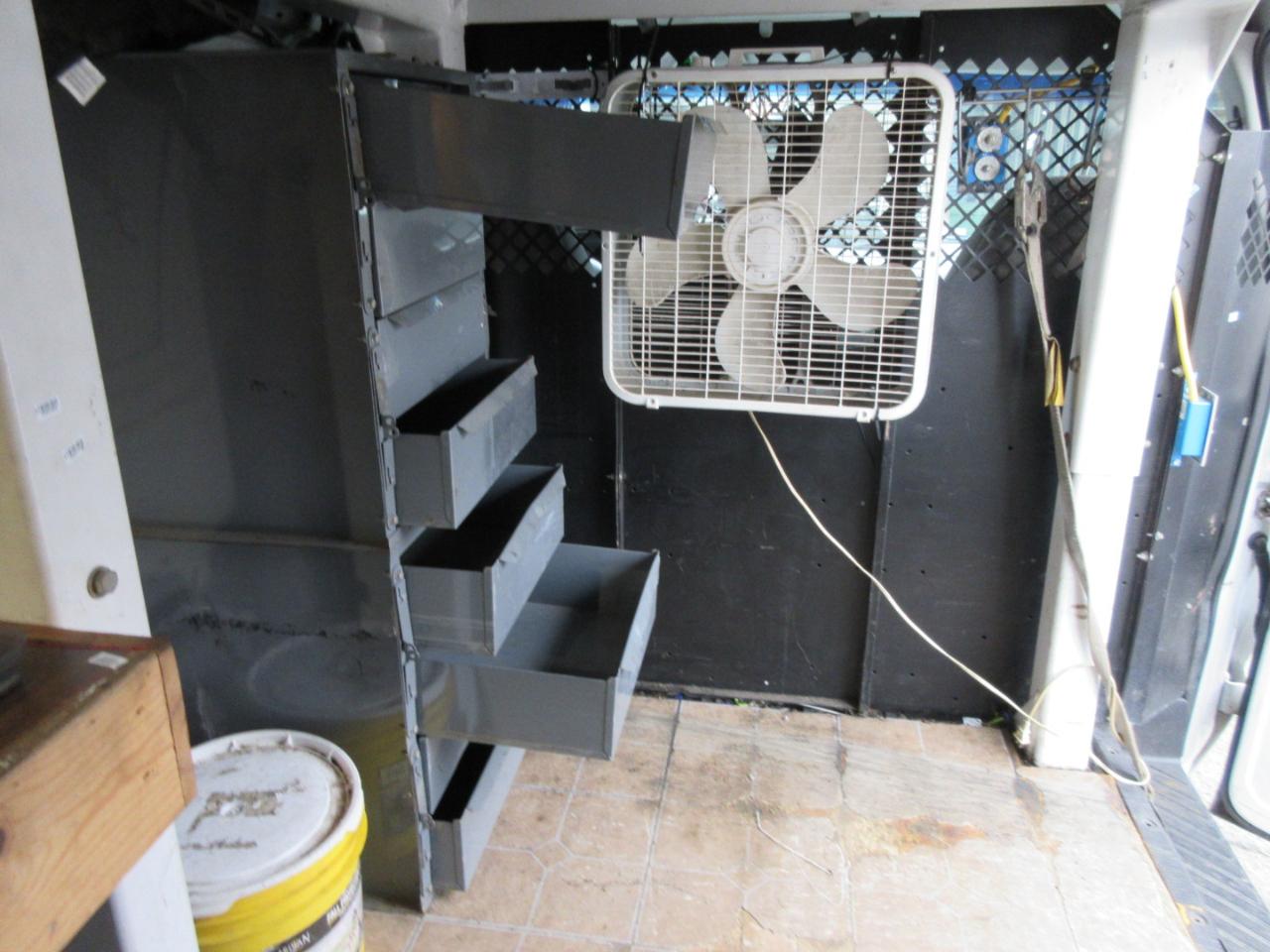 Used 2007 Ford E-350 - photo 15
