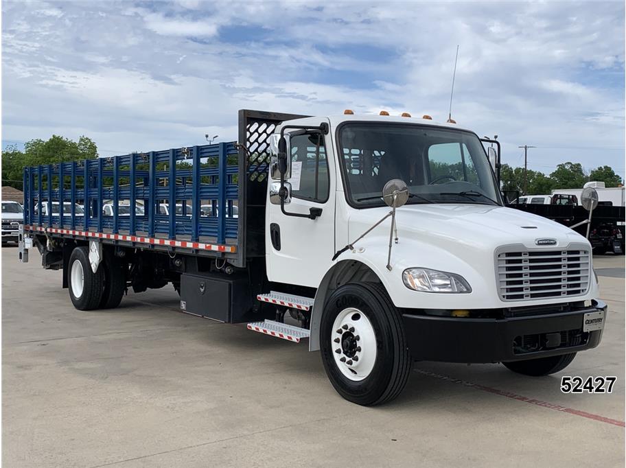 Used 2021 Freightliner M2 106 - photo 1