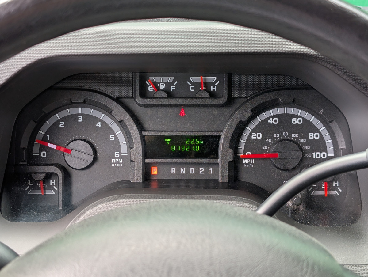 Used 2014 Ford E-250 - photo 18