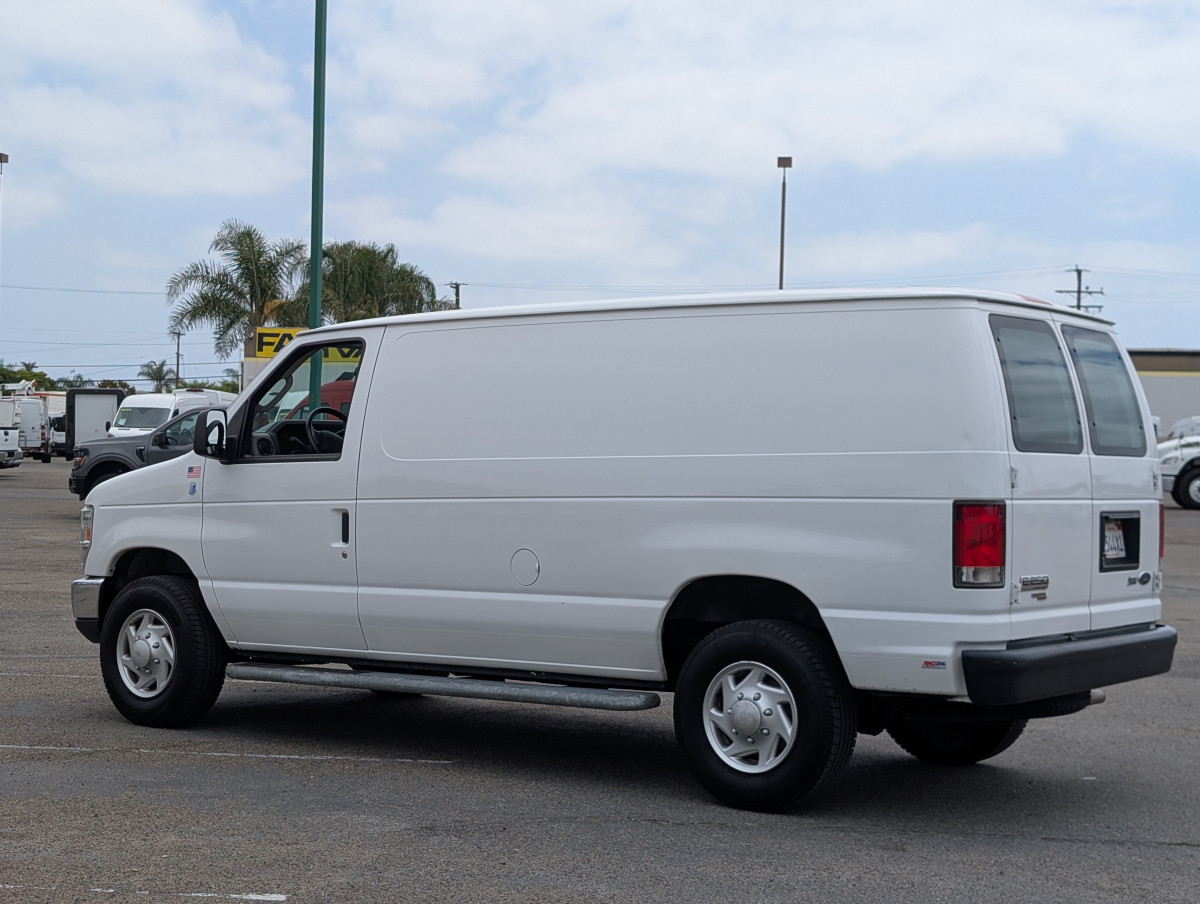 Used 2014 Ford E-250 - photo 7