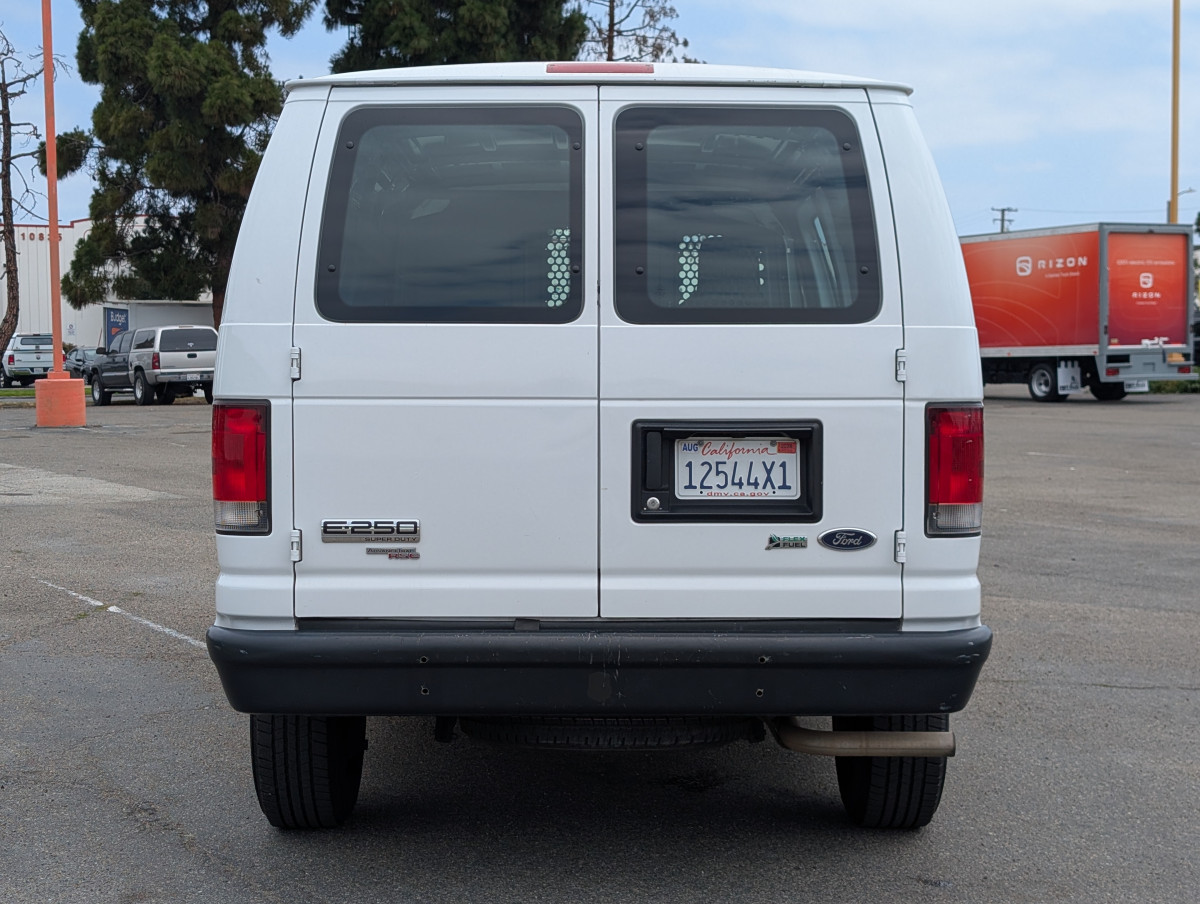 Used 2014 Ford E-250 - photo 8