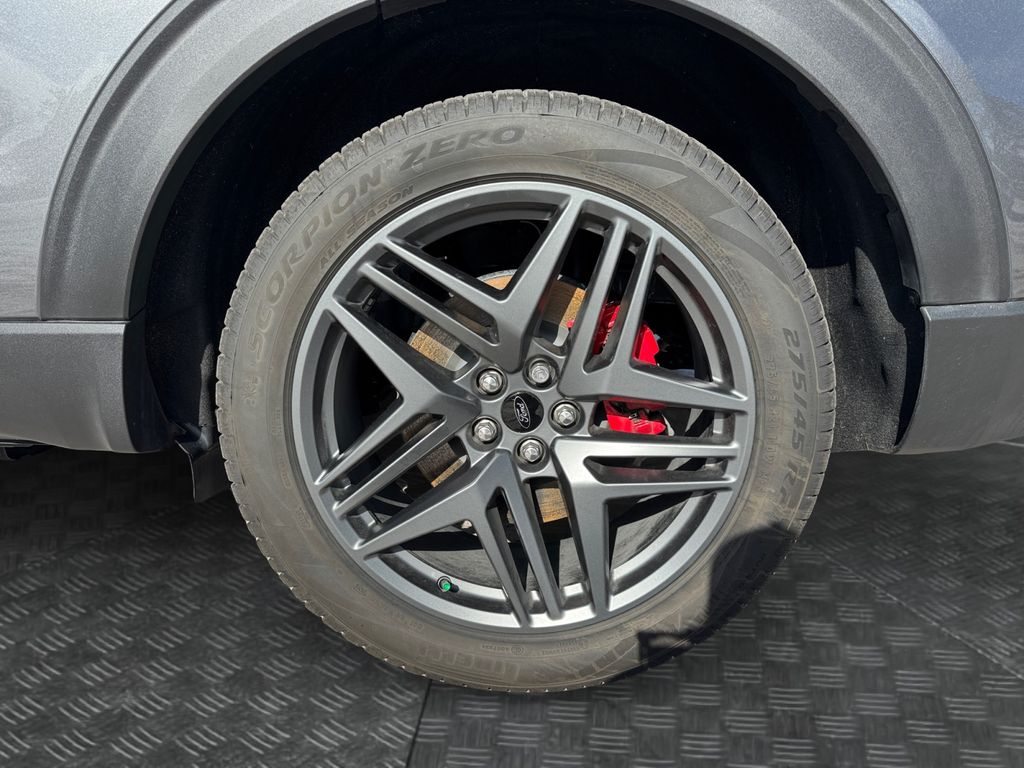 New 2026 Ford Explorer - photo 17