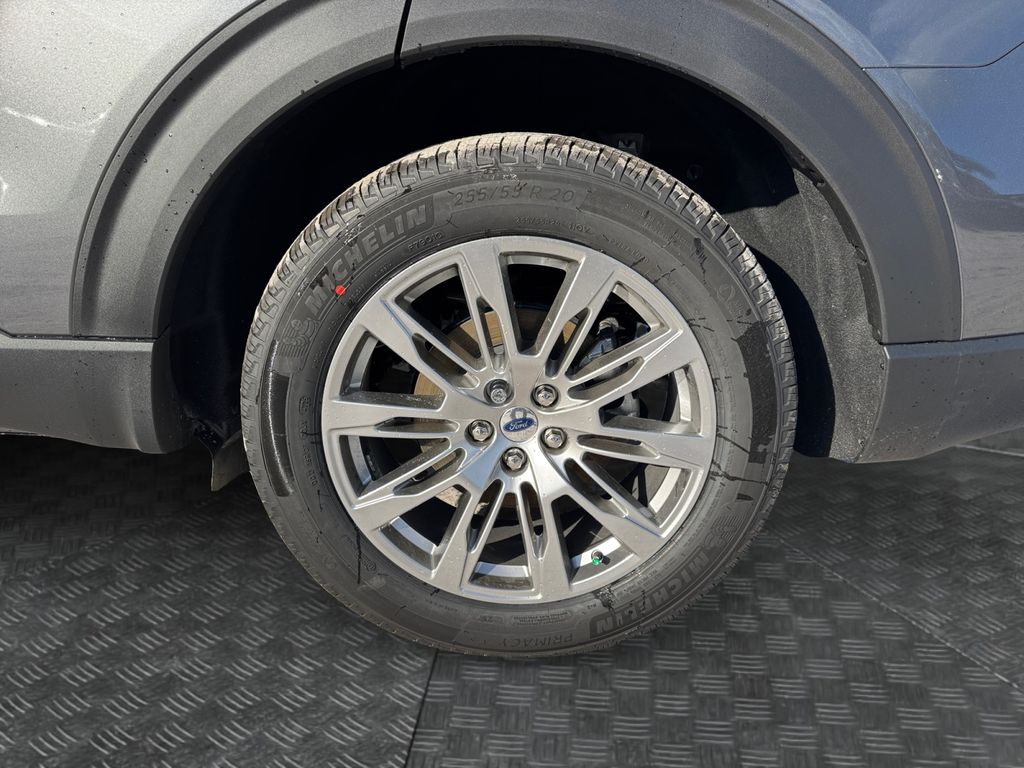 New 2026 Ford Explorer - photo 18