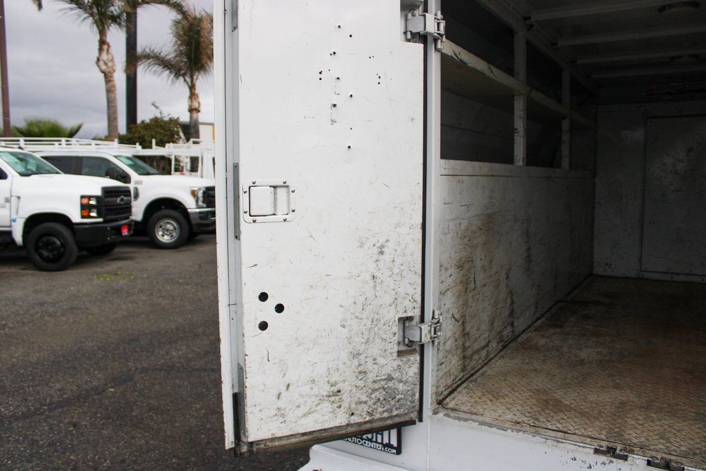 Used 2014 Ford E-350 - photo 12