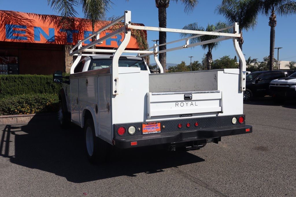 Used 2018 Ford F-550 - photo 9