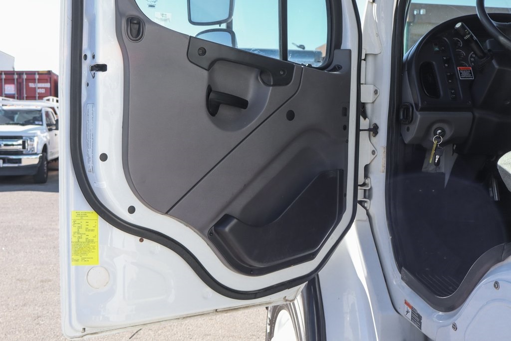 Used 2016 Freightliner M2 - photo 21