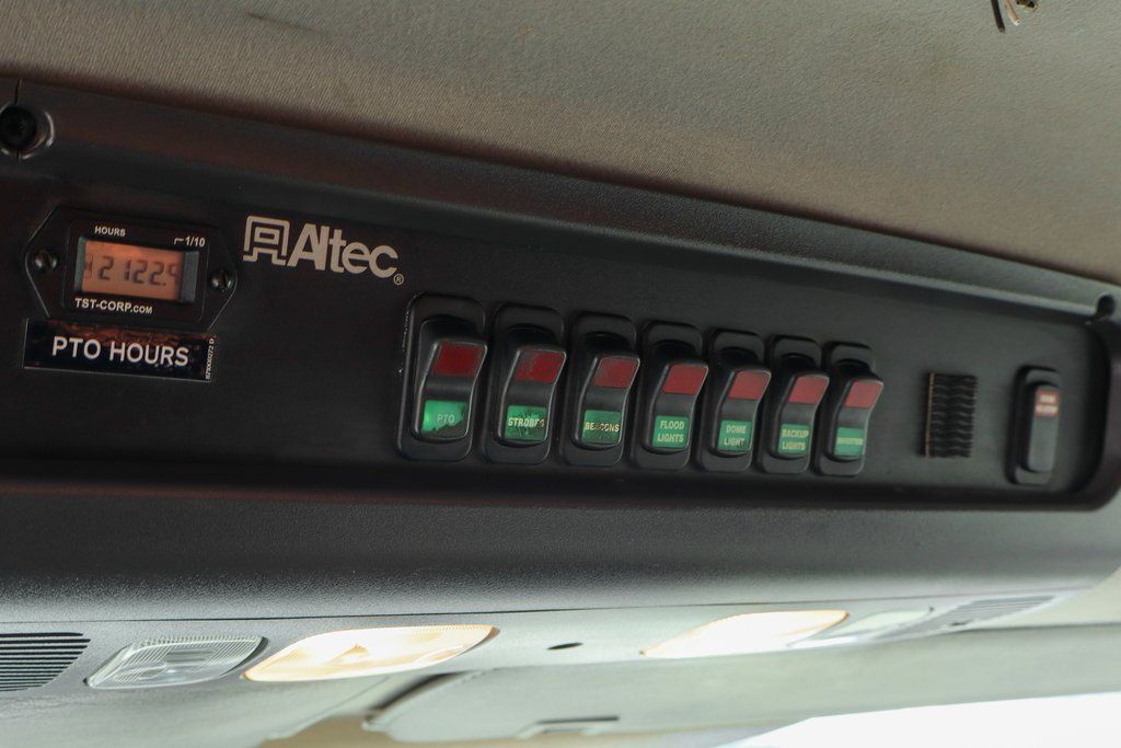 Used 2016 Freightliner M2 - photo 32