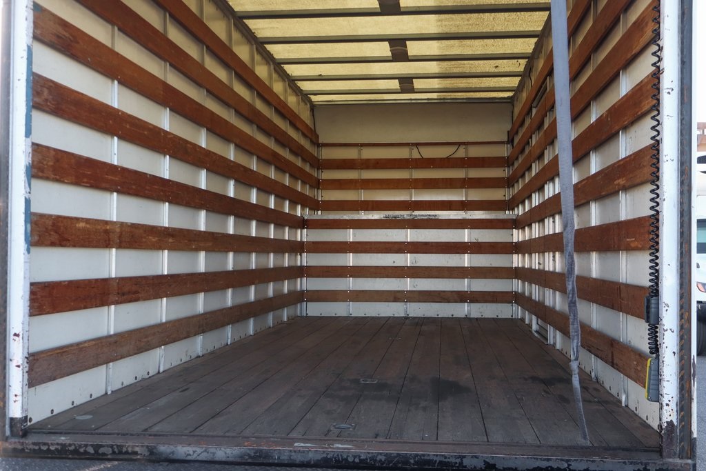 Used 2017 Ford F-550 - photo 11