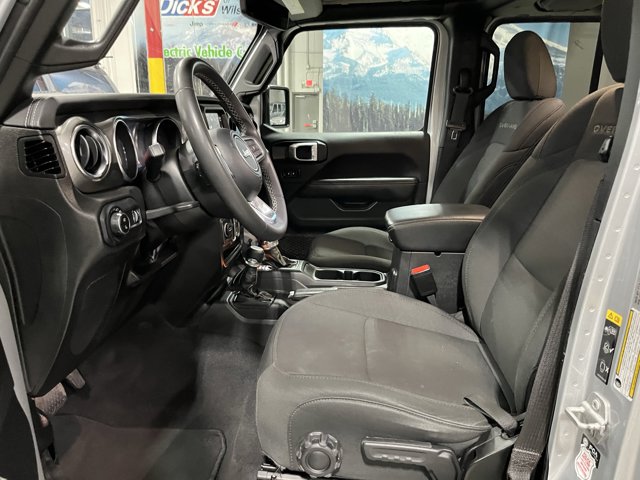 Used 2023 Jeep Gladiator - photo 13