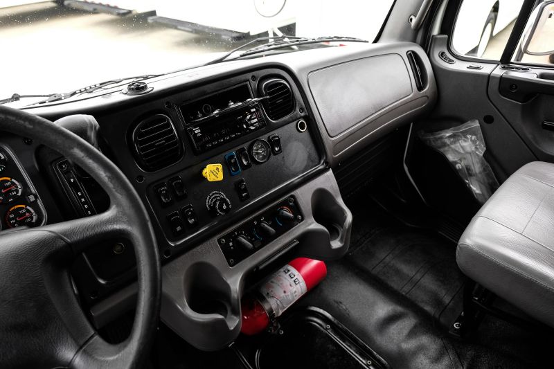 Used 2020 Freightliner M2 106 - photo 24