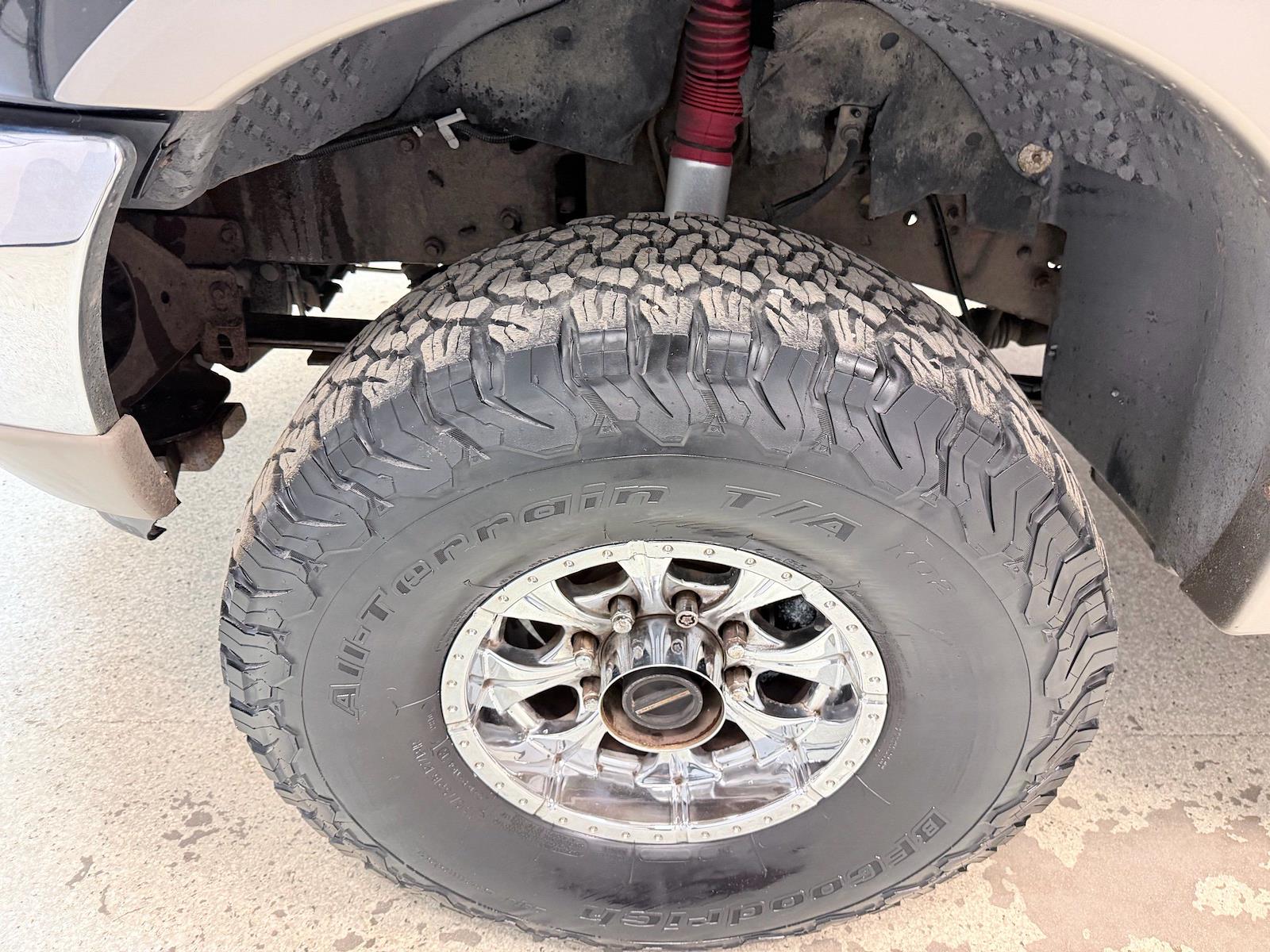 Used 2001 Ford Excursion - photo 16