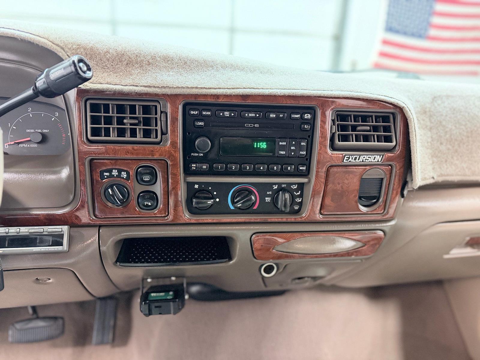 Used 2001 Ford Excursion - photo 27
