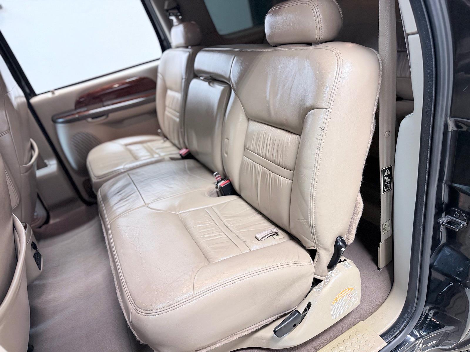 Used 2001 Ford Excursion - photo 37