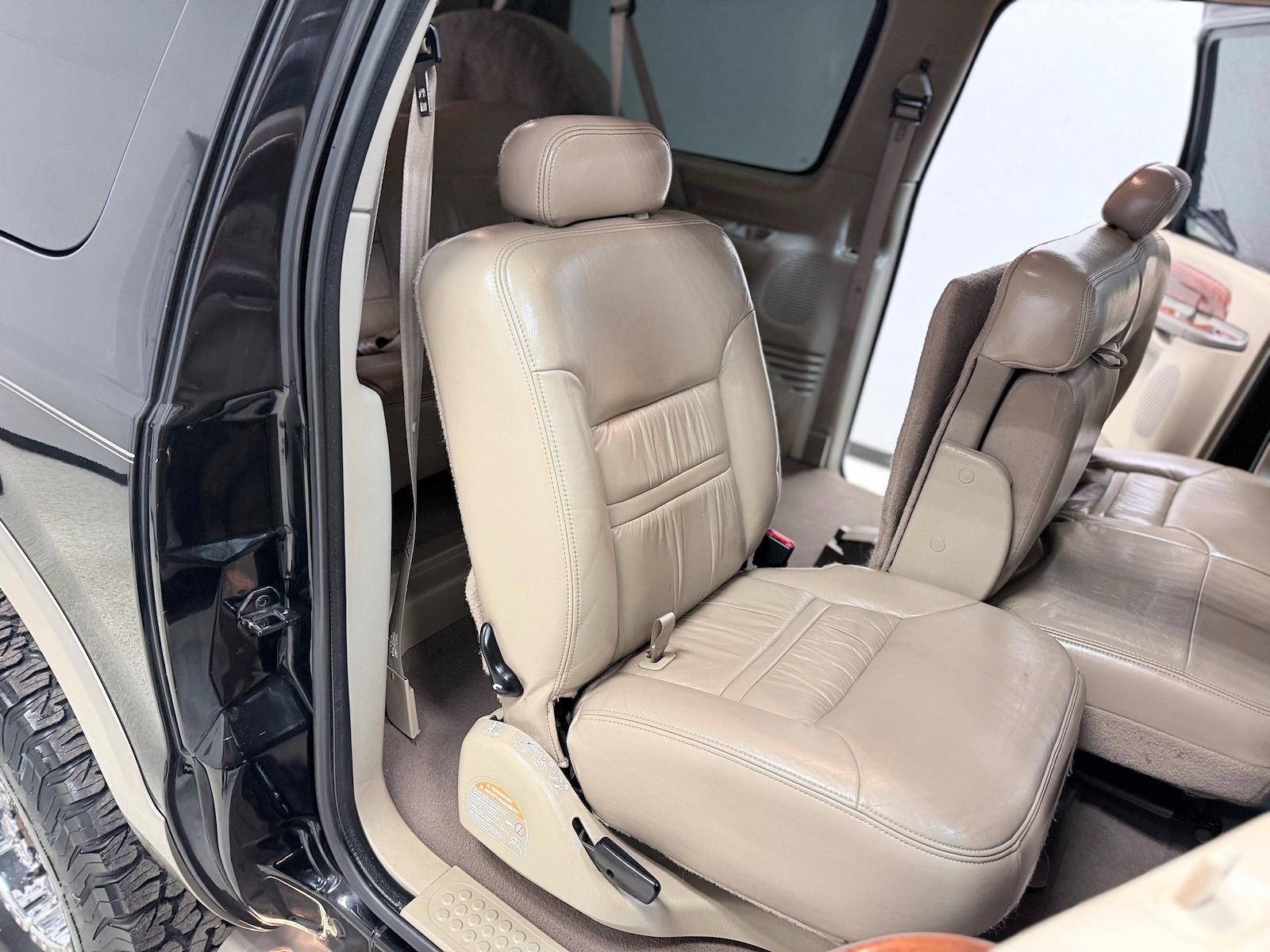 Used 2001 Ford Excursion - photo 42