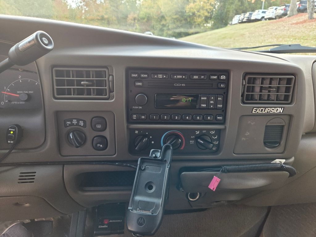 Used 2001 Ford Excursion - photo 8