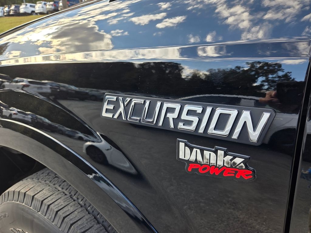 Used 2001 Ford Excursion - photo 10