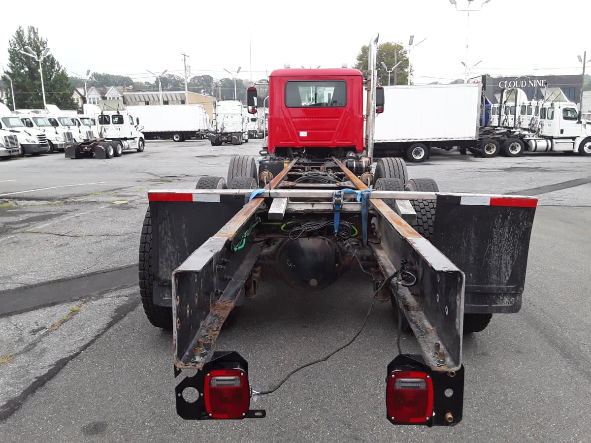 Used 2018 Mack GU813 - photo 7