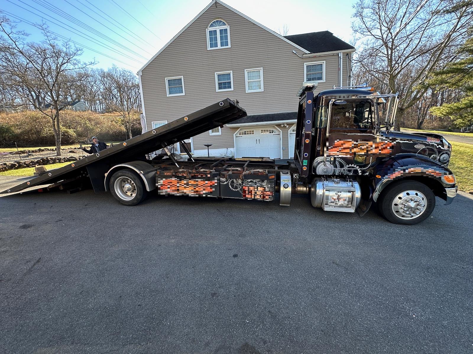 Used 2016 Peterbilt 337 - photo 34