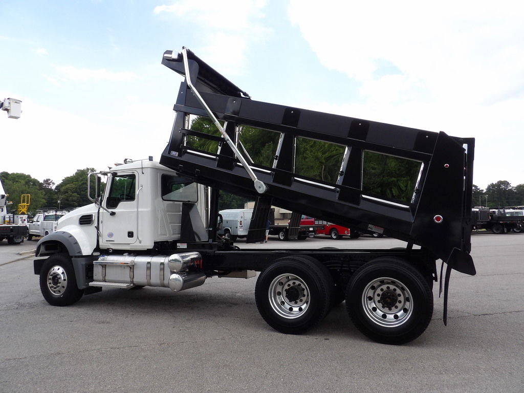 Used 2026 Mack Granite - photo 6