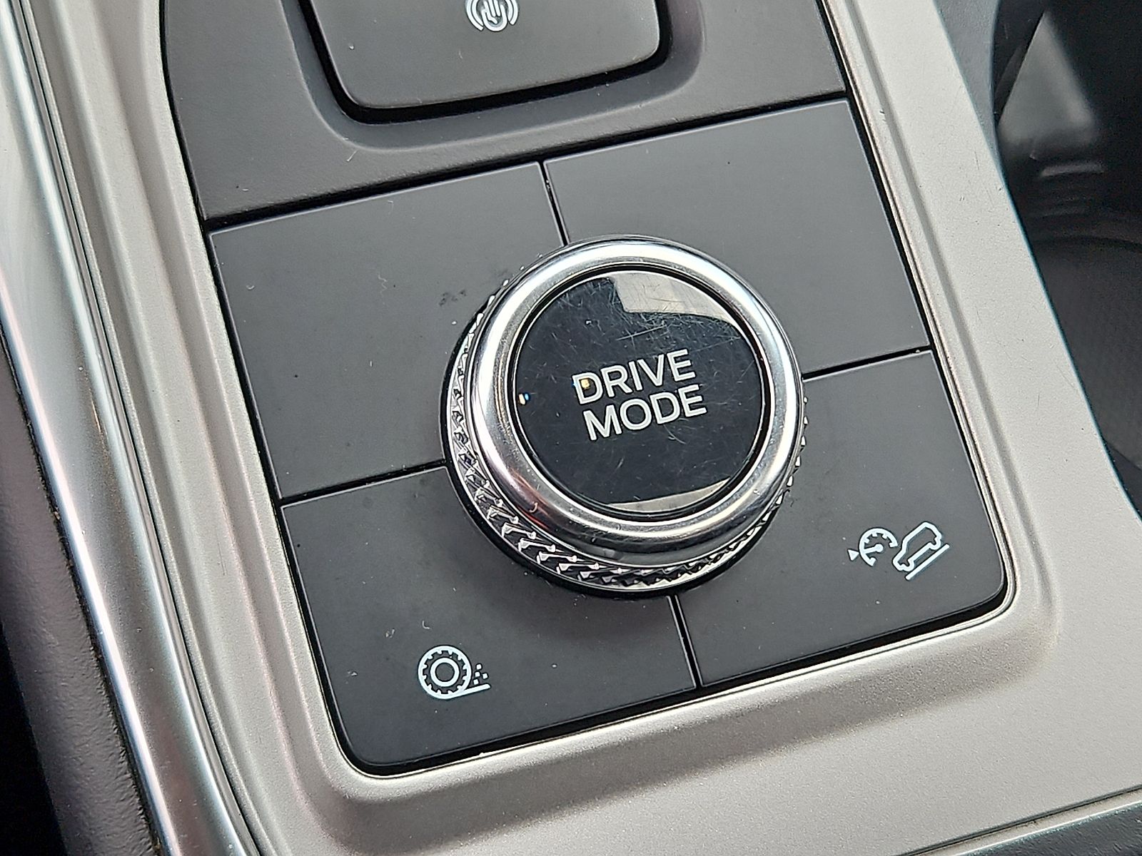 Used 2023 Ford Explorer - photo 20