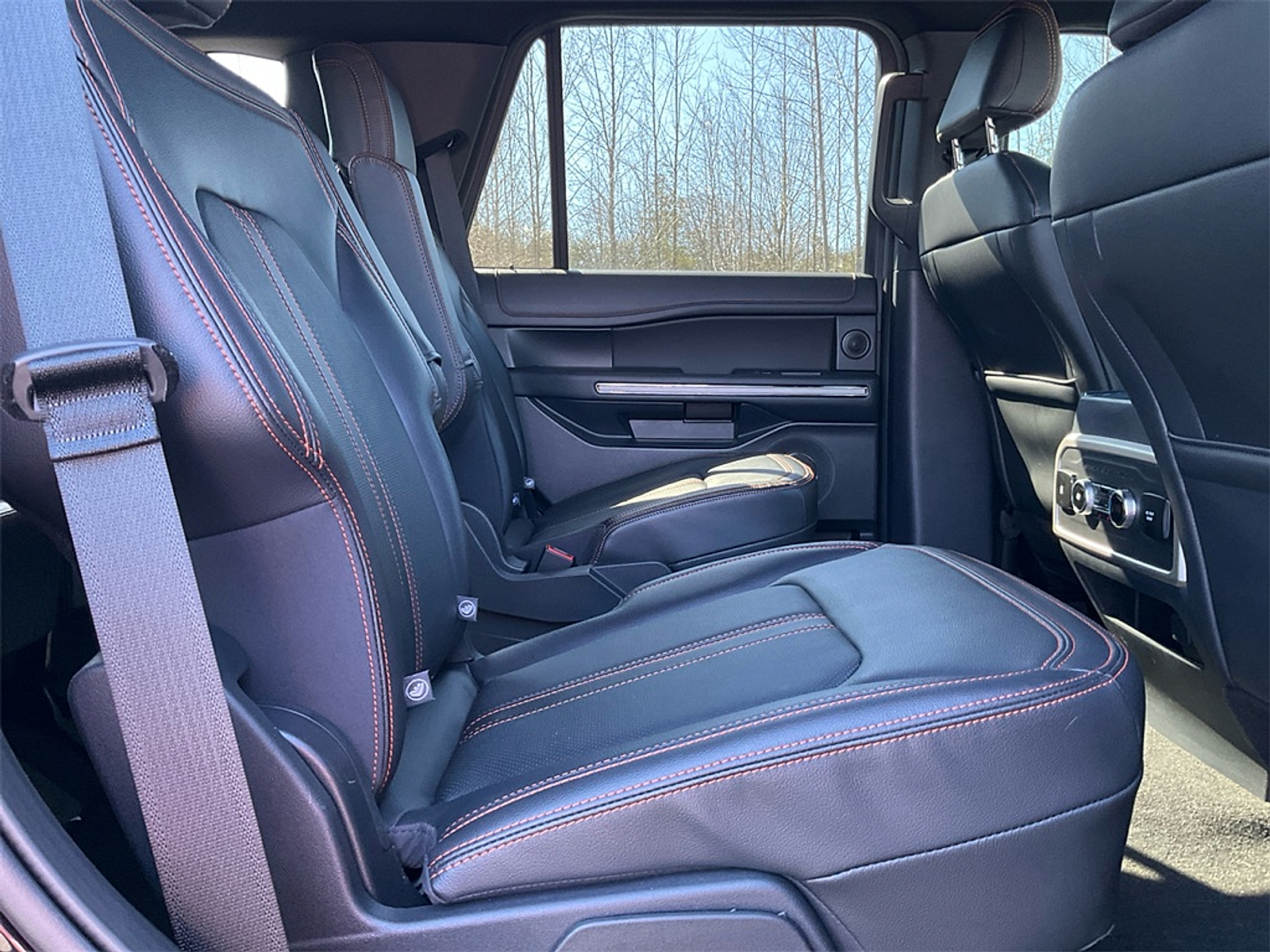 Used 2024 Ford Expedition - photo 15
