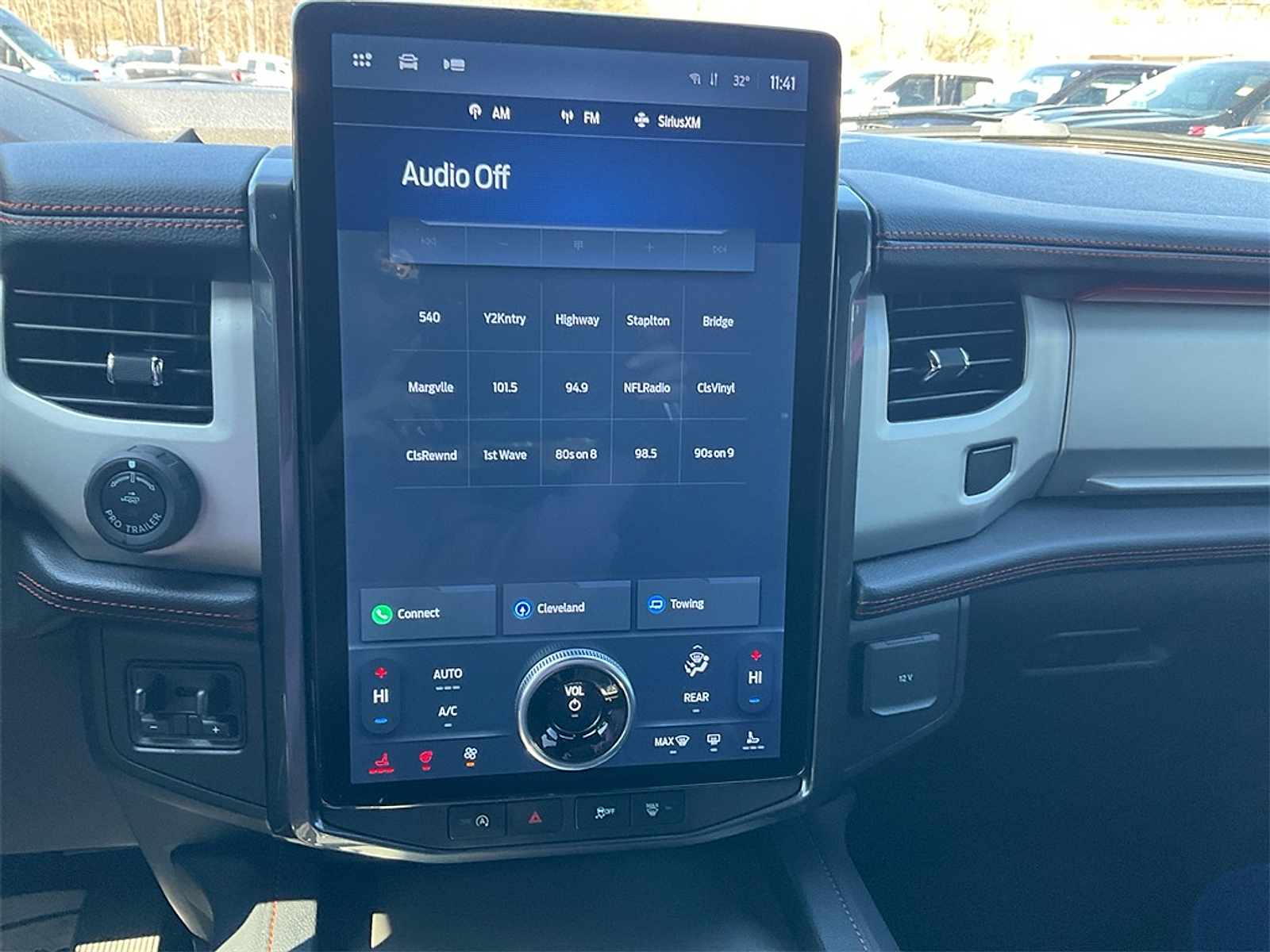 Used 2024 Ford Expedition - photo 25