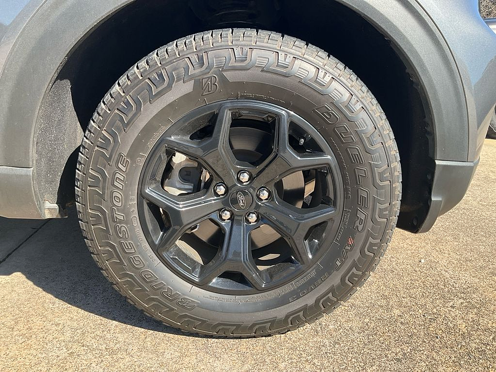 Used 2023 Ford Explorer - photo 5
