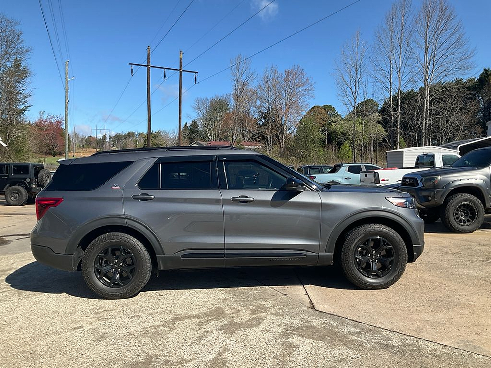 Used 2023 Ford Explorer - photo 24